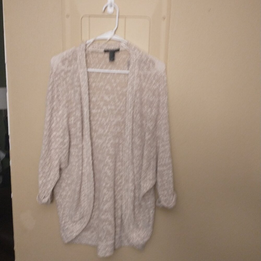 Forever 21 Lightweight Beige and White cardigan with 3/4 tapered sleeves